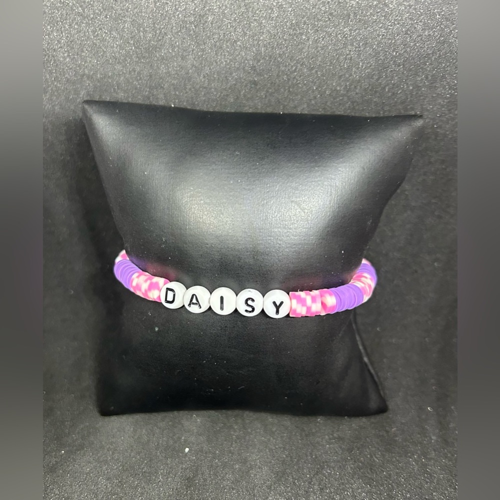 Daisy Duck (Mickey Mouse Clubhouse) Heishi Bracelet